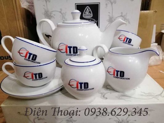 Vì sao nên in logo lên bộ ấm trà Minh Long để làm quà tặng?